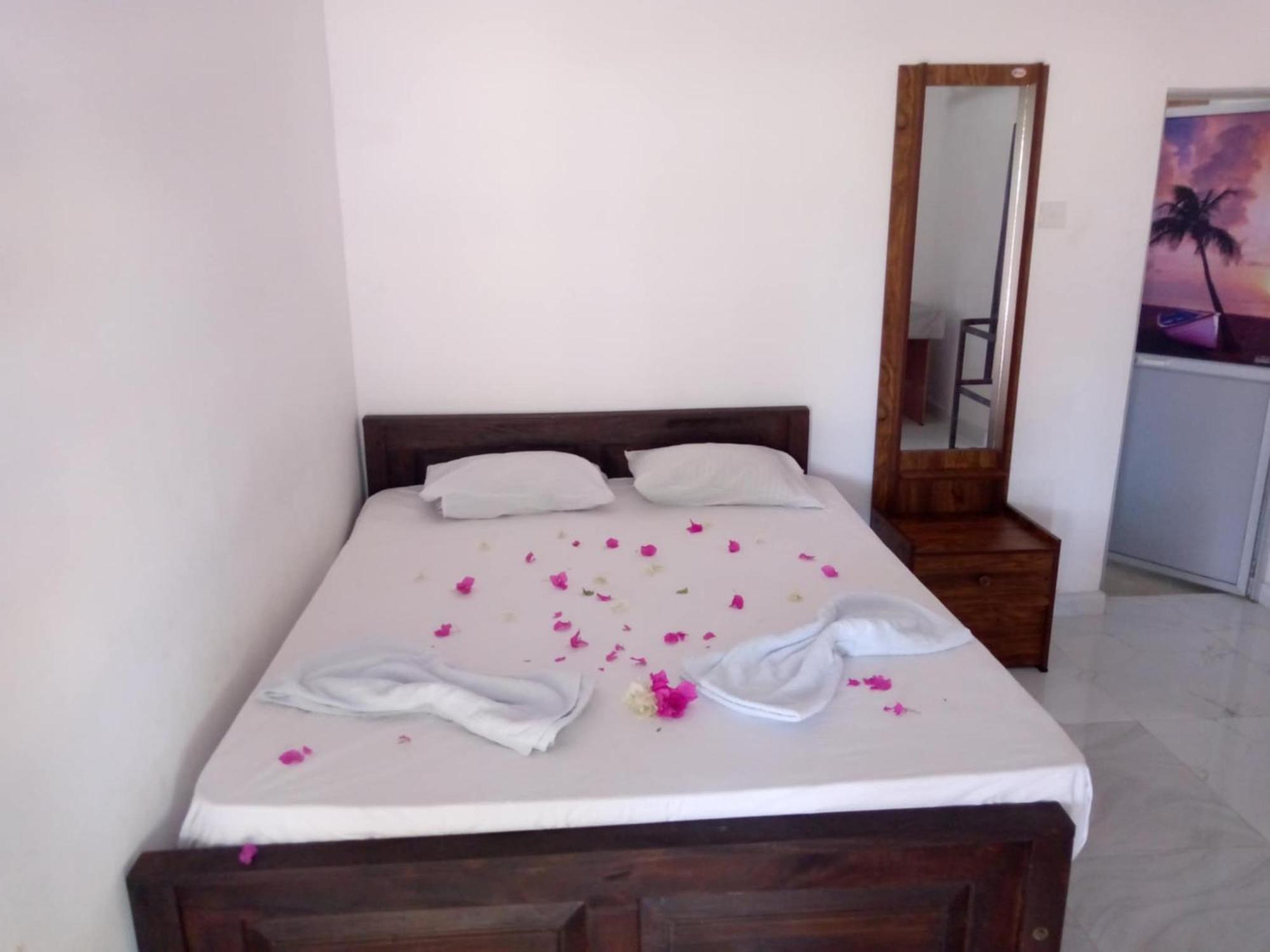 Attale Resort Tissamaharama Ngoại thất bức ảnh